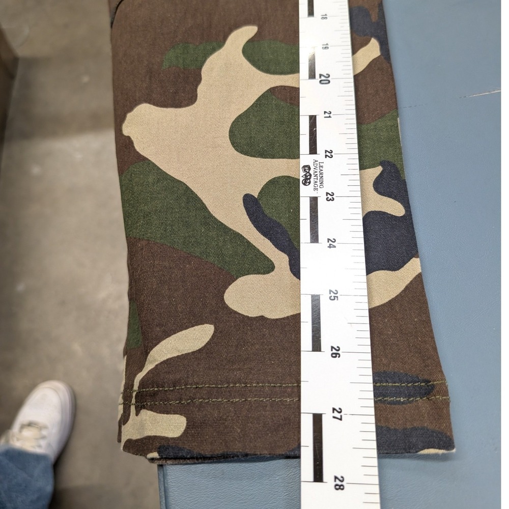 Almost Famous Camo Cargo Pants Womens Medium Green Camouflage Belted PW86A-94C - Picture 13 of 13